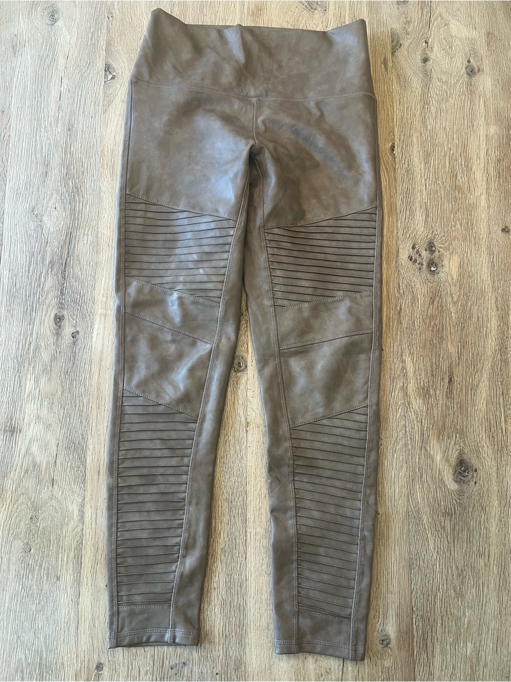 7 For All Mankind Taupe Faux Leather Moto Leggings Size Medium